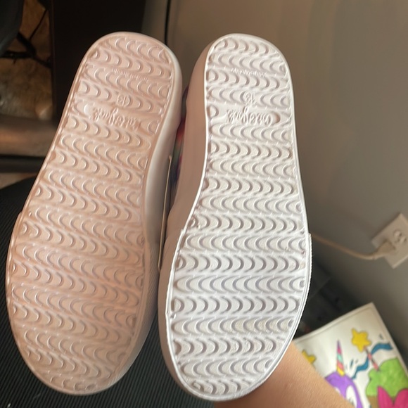 NWT Cat & Jack tie dye slip ons - Picture 2 of 3